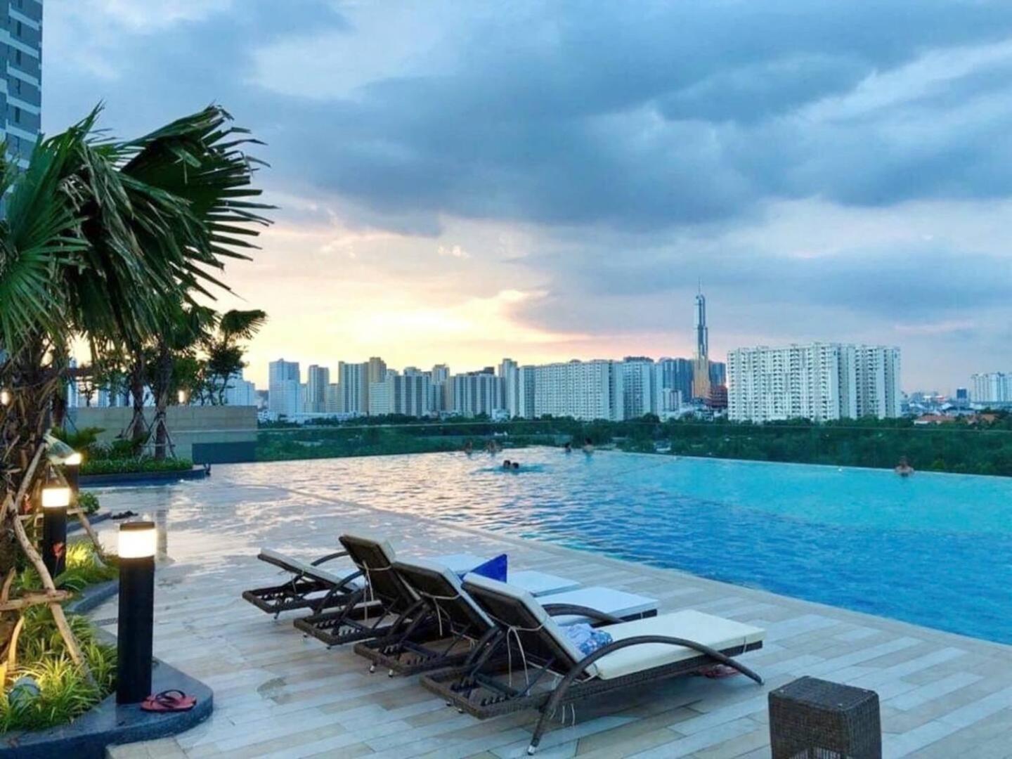Sun Avenue - Cozy With River View Căn hộ